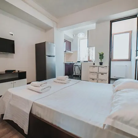 Cozy Deluxe Apartments In Centre Of Historical יאשי מראה חיצוני תמונה